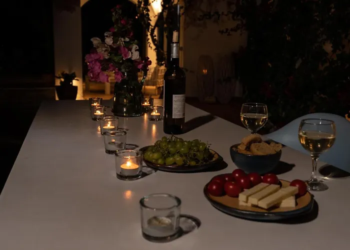 Santorini Mystique Garden Villa Kamári