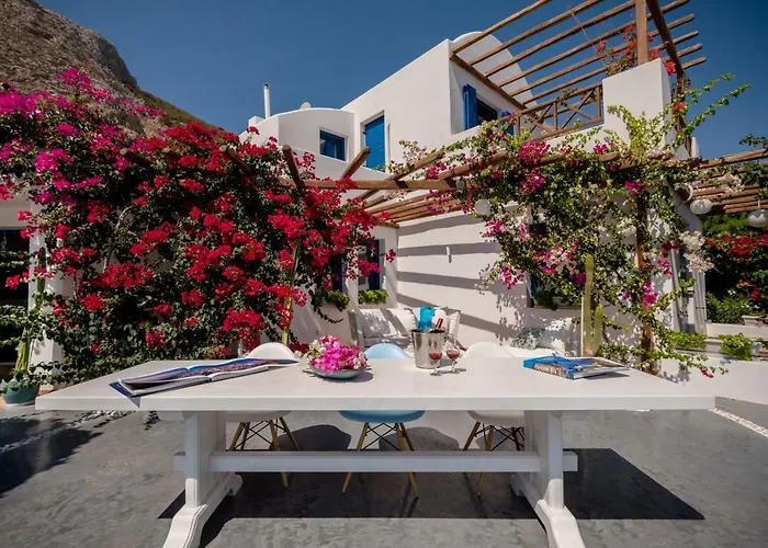 Santorini Mystique Garden * Kamari (Santorini)