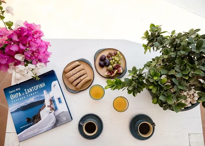 Santorini Mystique Garden Villa *