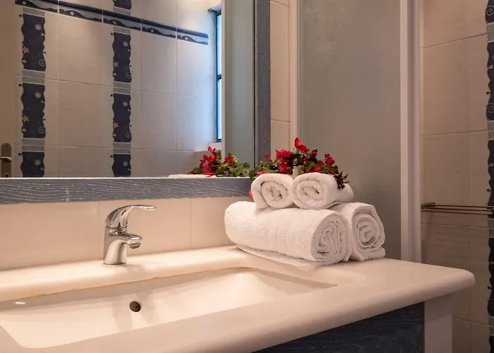 Villa Santorini Mystique Garden