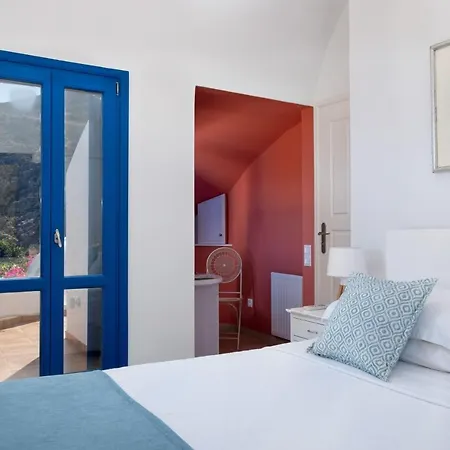 Villa Santorini Mystique Garden *